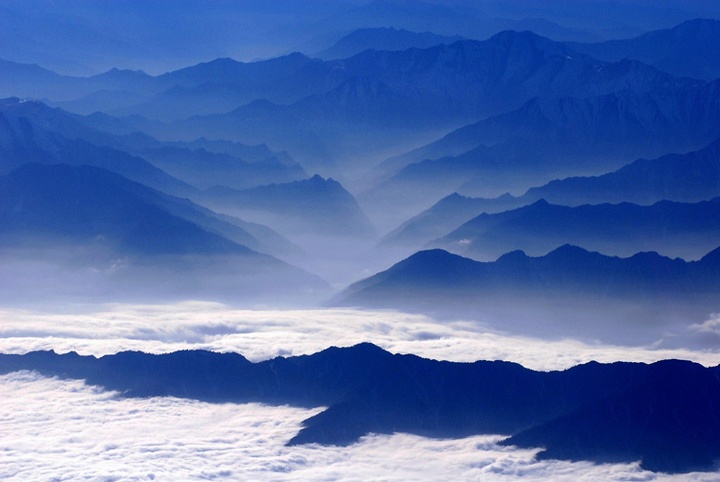 临沂市苍山县更名兰陵和记AG县今日揭牌(图1)