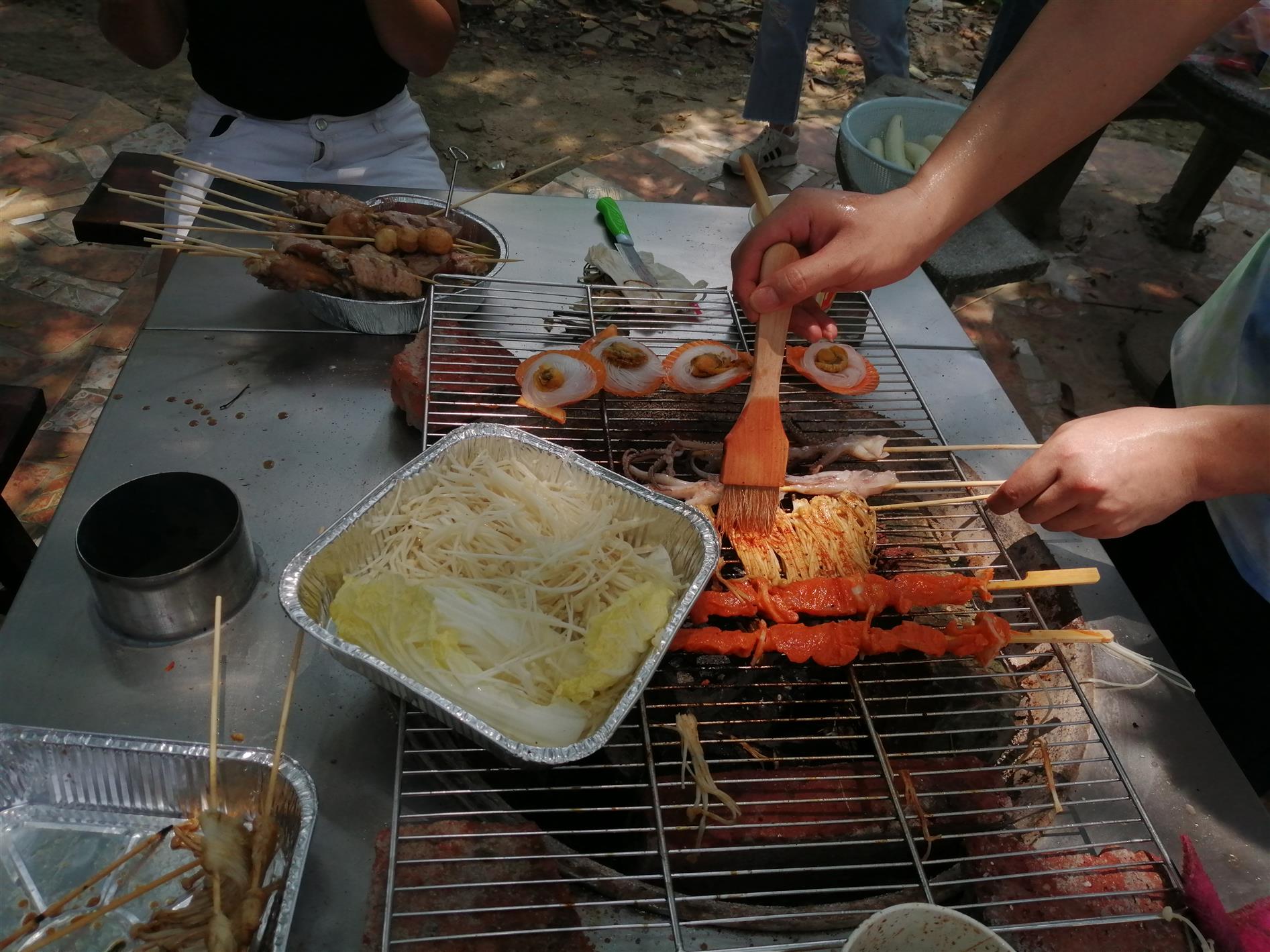 户外野炊烧烤好地方来田和记AG中园农家乐(图1)